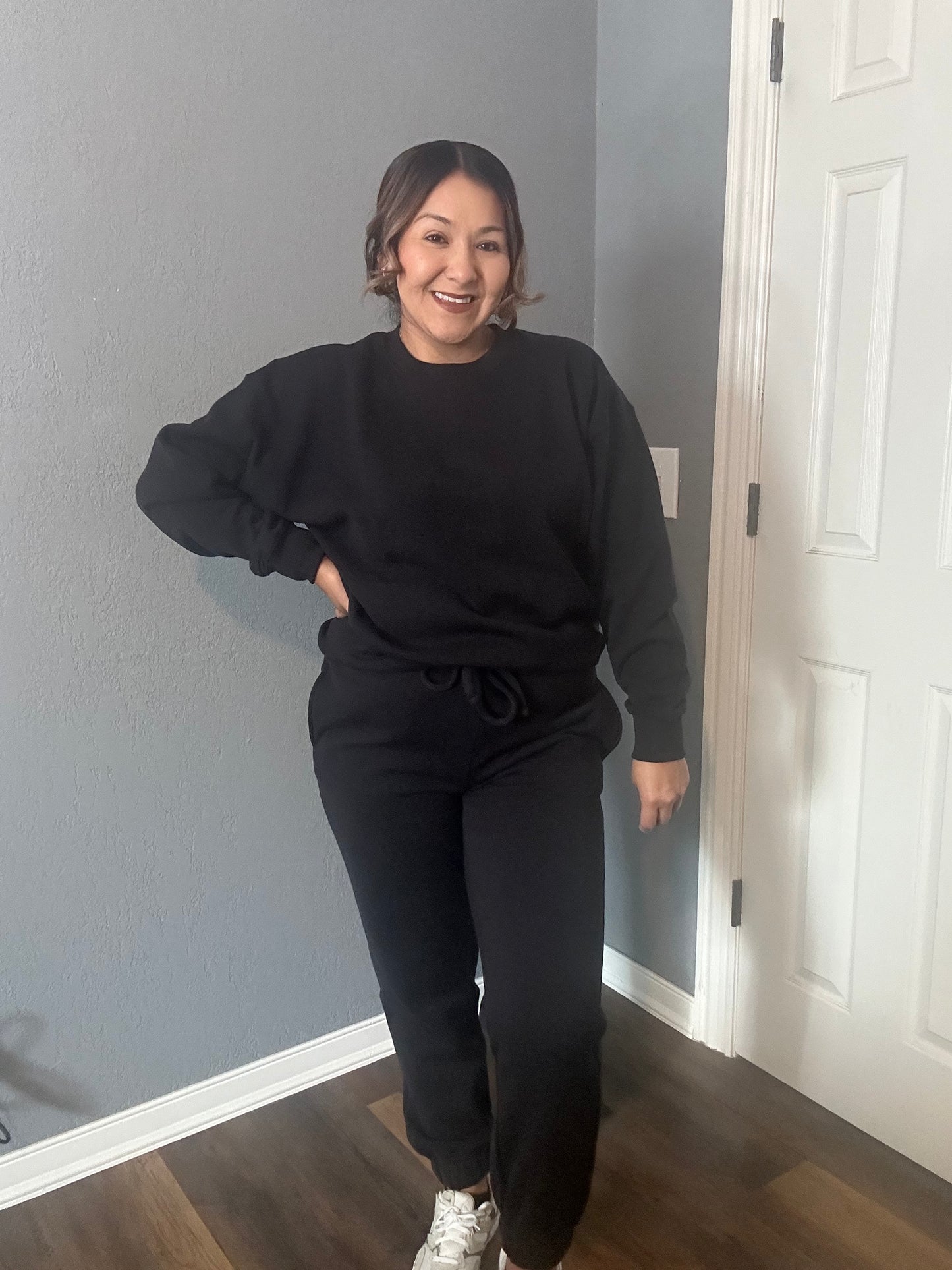 FLEECE ROUND NECK - BLACK