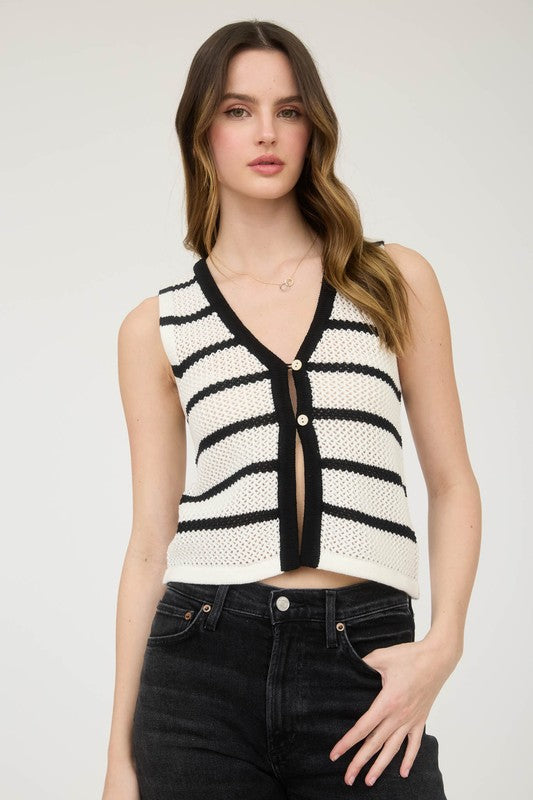 Strip pattern white vest