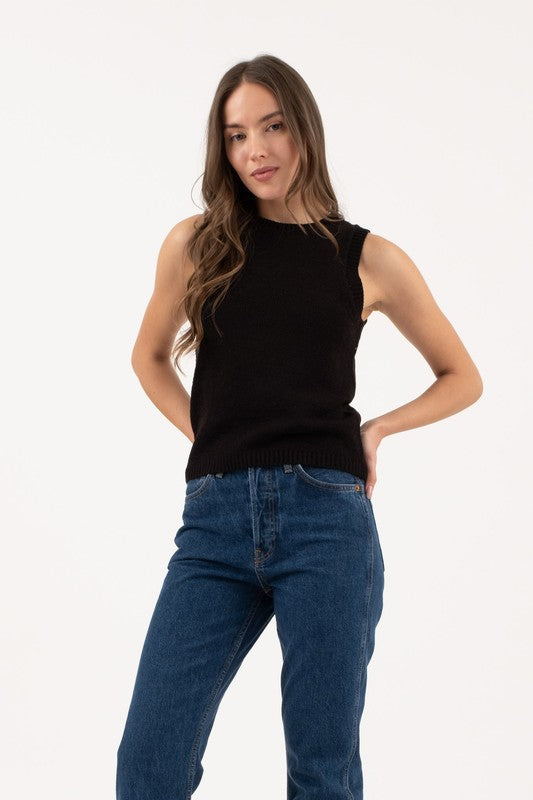 Crew Neck Knit Pullover- Black