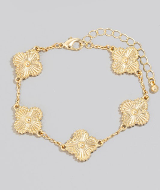 Pleasant Metallic Clover Bracelet- Gold